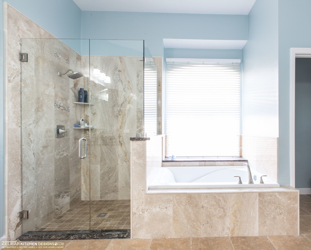 На фото: главная ванная комната среднего размера в классическом стиле с фасадами с утопленной филенкой, бежевыми фасадами, разноцветной плиткой, плиткой из травертина, врезной раковиной и столешницей из искусственного кварца