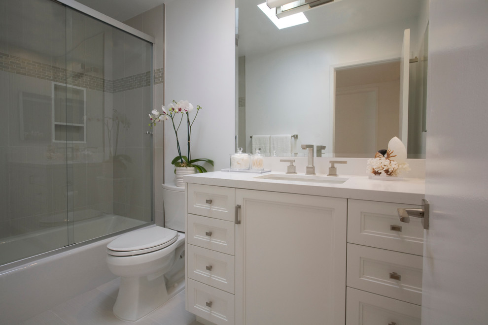Palisades Guest Bathroom Traditional Bathroom Los Angeles by