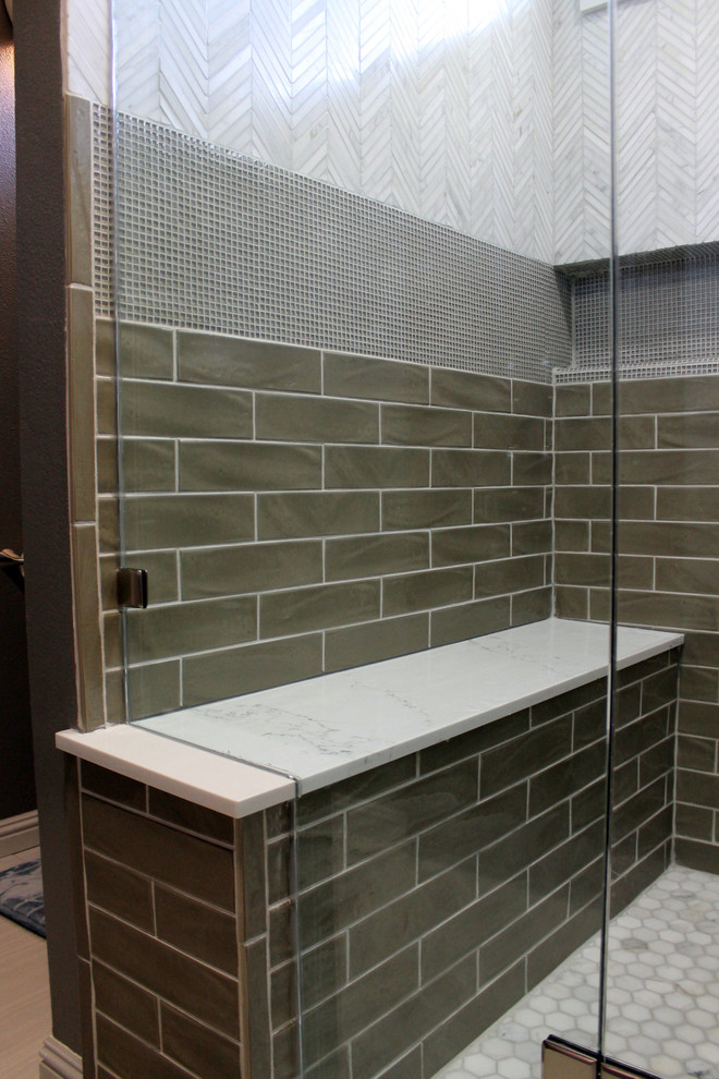 Photo of a large traditional ensuite bathroom in Los Angeles with raised-panel cabinets, dark wood cabinets, a one-piece toilet, white tiles, mosaic tiles, grey walls, porcelain flooring, a submerged sink and quartz worktops.