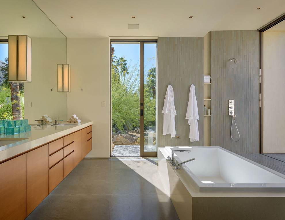 Inspiration for a contemporary bathroom in Denver with an open shower.