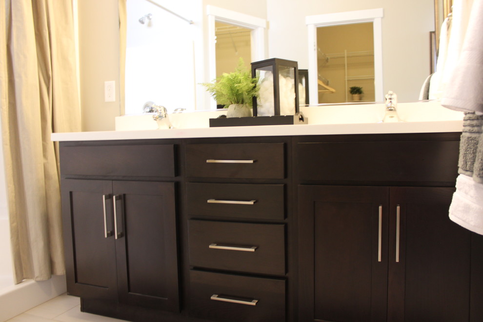 Inspiration for a medium sized classic ensuite bathroom in Salt Lake City with shaker cabinets and dark wood cabinets.