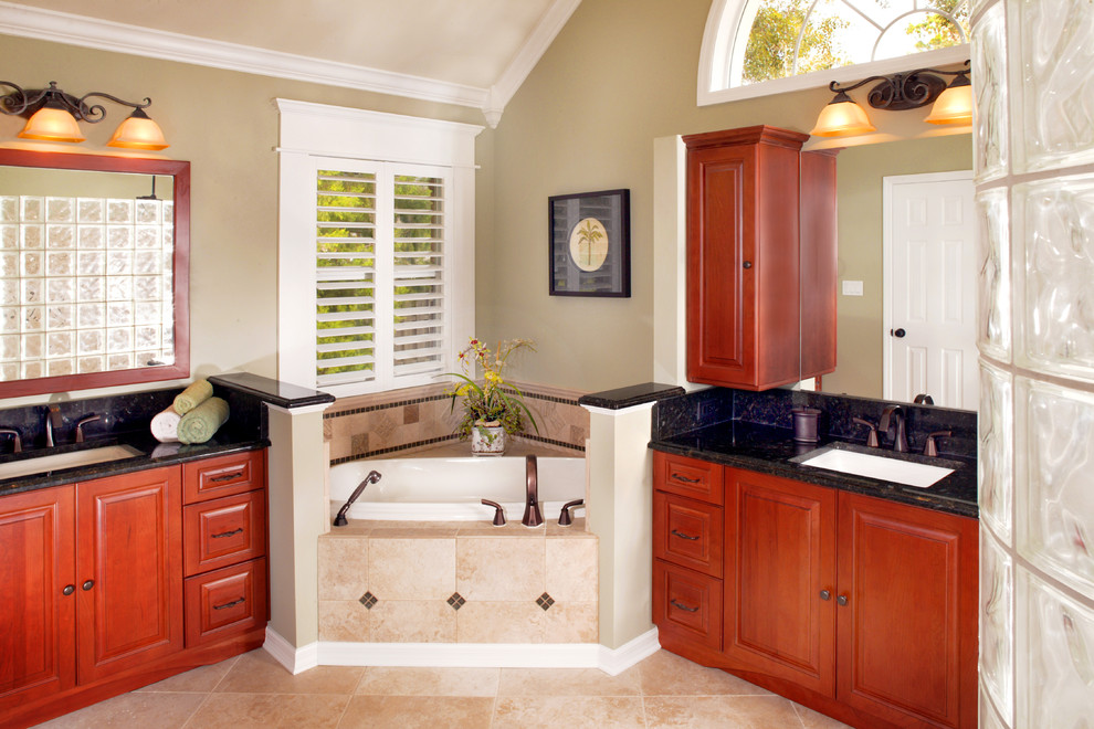 Photos of residential spaces Traditional Bathroom Jacksonville