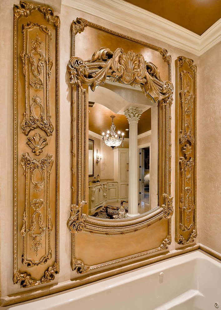 Inspiration for a timeless bathroom remodel in Little Rock