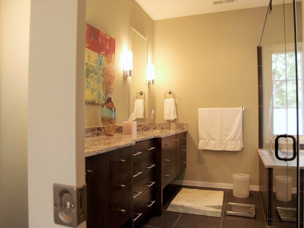Bathroom - traditional bathroom idea in Charlotte