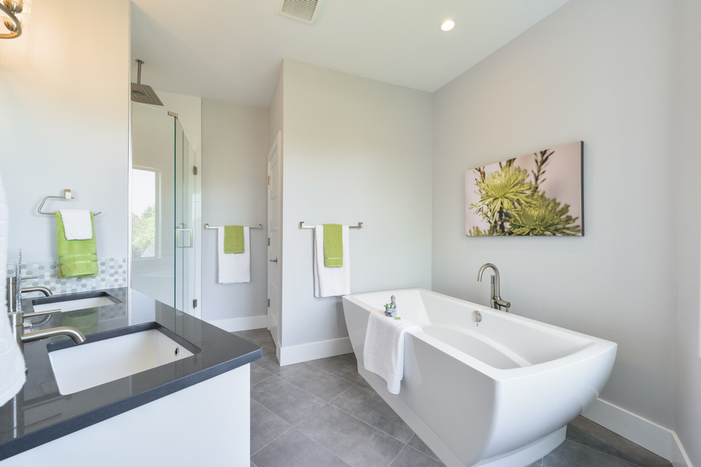 Pleasantview Luxury Modern Bathroom Edmonton by Fresh Look