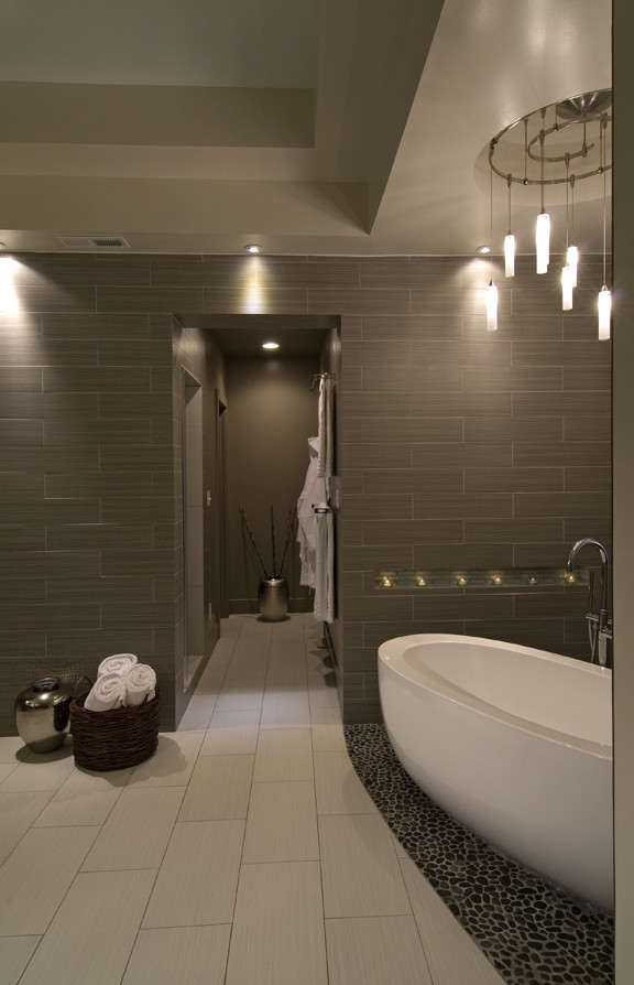 Photo of a modern bathroom in Indianapolis.