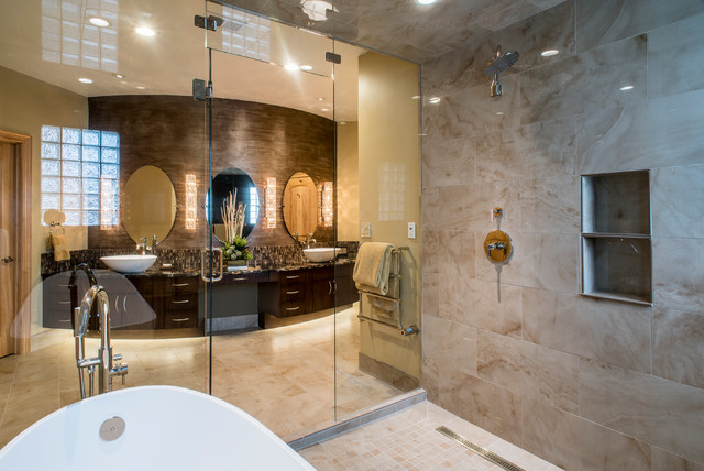 Polo Reserve Master Suite - Modern - Bathroom - Denver - by Bollinger  Design Group, LTD | Houzz UK