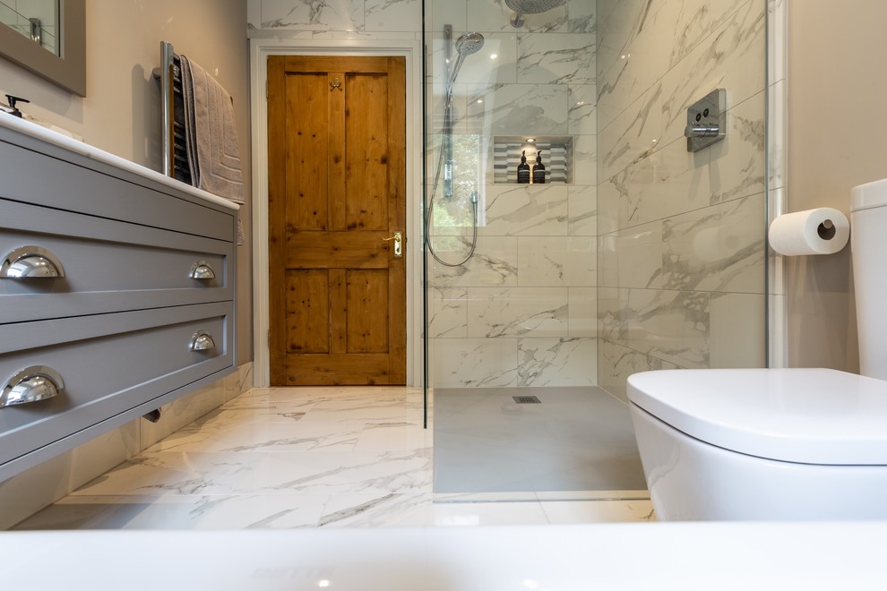 Porcelain Farmhouse Bathroom Bathroom Surrey by Jeremy Colson
