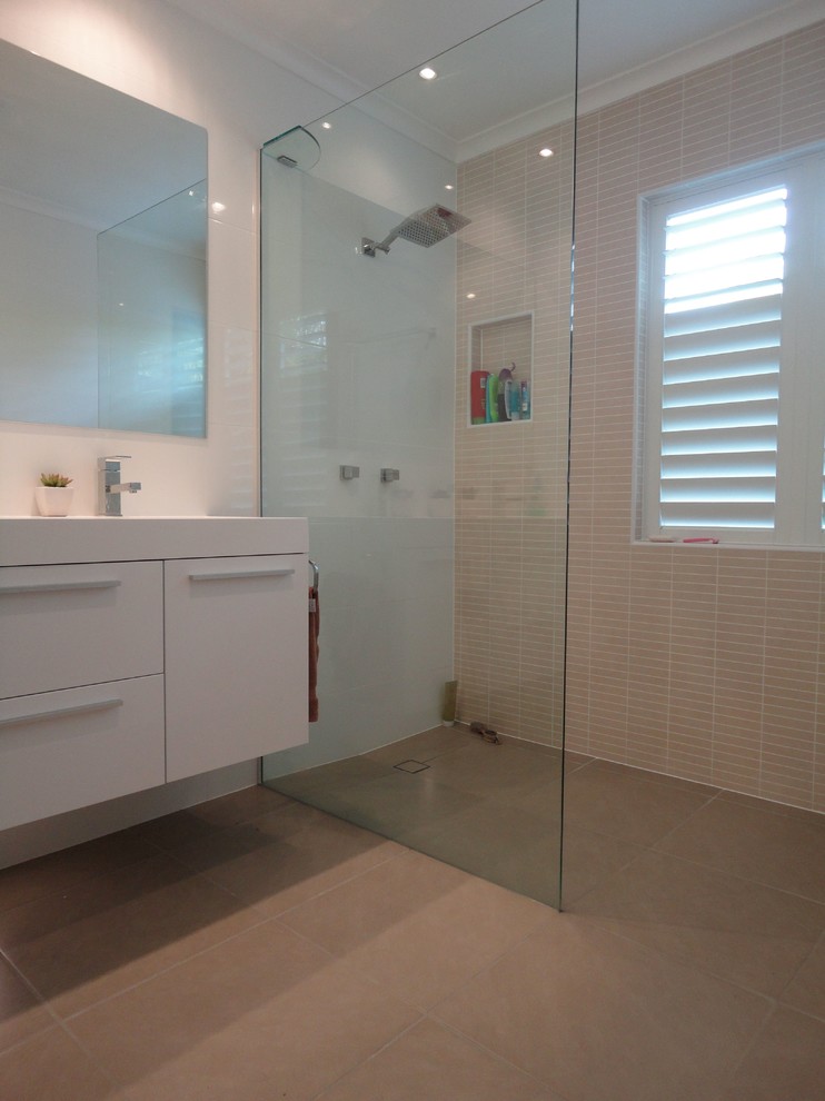 Foto di una piccola stanza da bagno design