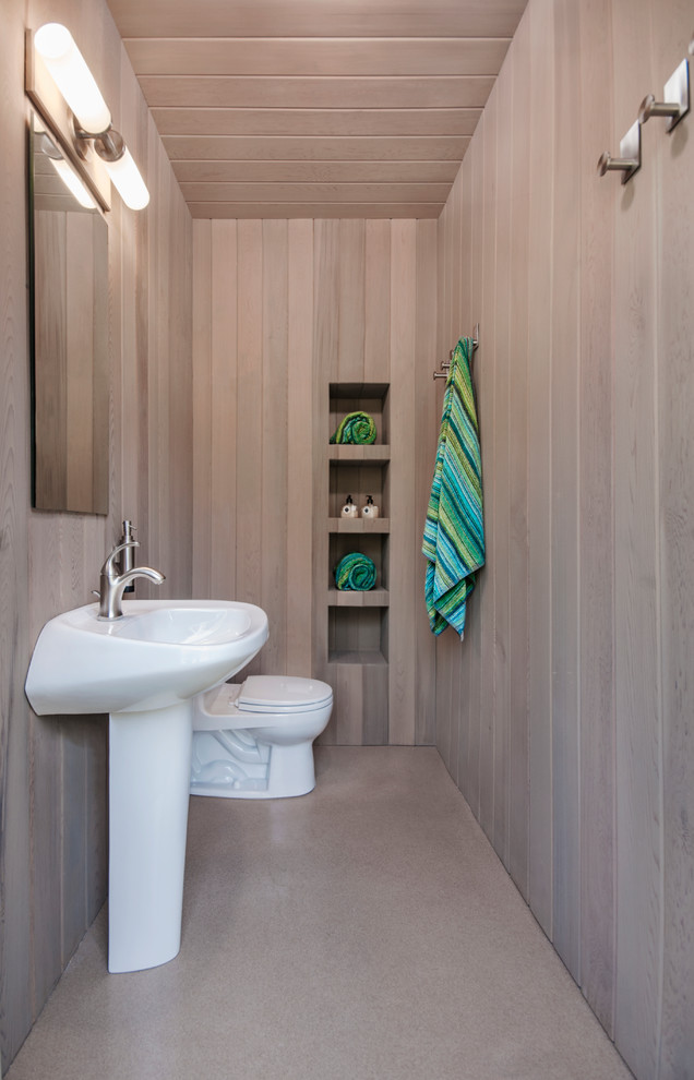 Источник вдохновения для домашнего уюта: ванная комната в морском стиле с полом из линолеума, душевой кабиной, раковиной с пьедесталом, тумбой под одну раковину, деревянным потолком и деревянными стенами