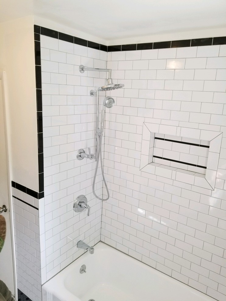 Poughkeepsie Retro Traditional Bathroom New York by Corrados