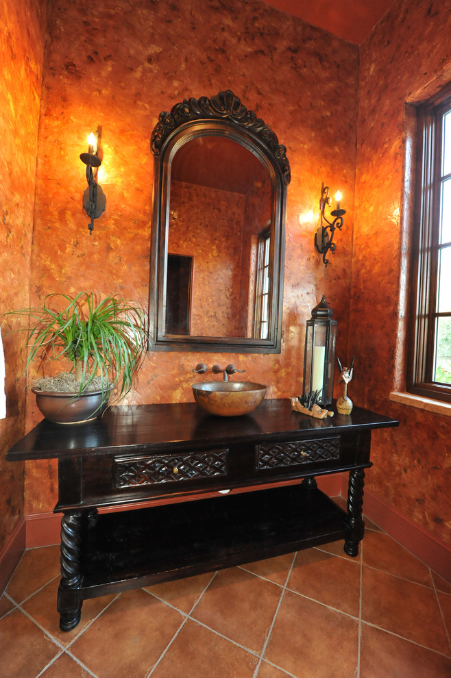 Example of a tuscan bathroom design in Austin