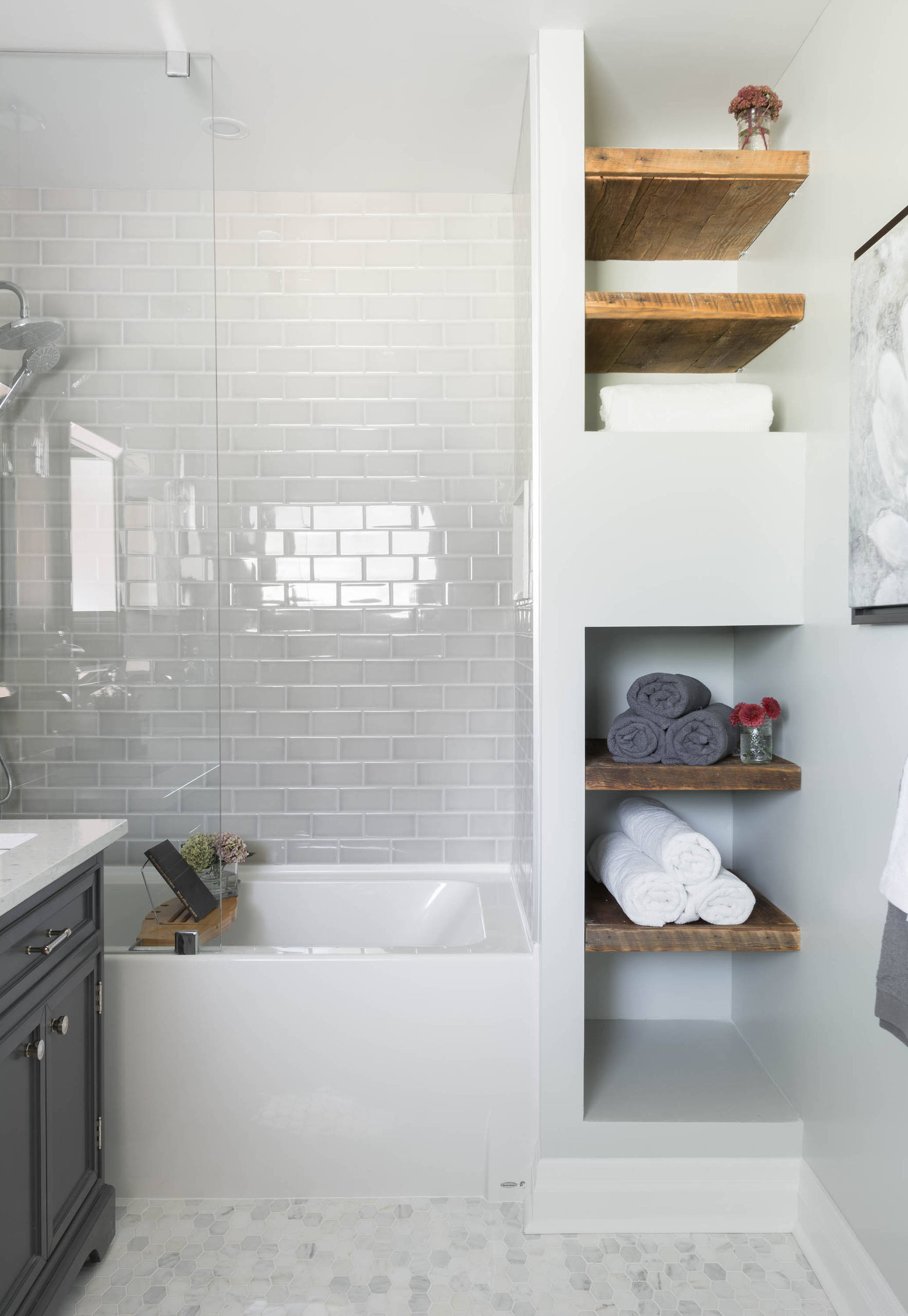 75 Tub/Shower Combo Ideas You'Ll Love - May, 2023 | Houzz