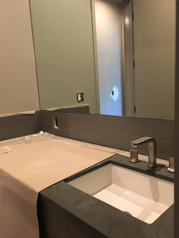 Idee per una stanza da bagno padronale contemporanea di medie dimensioni