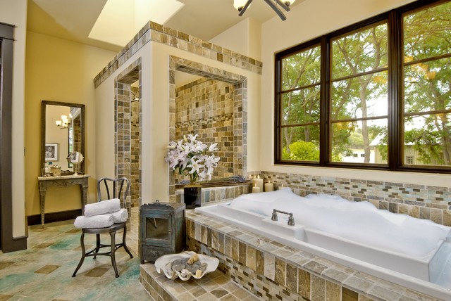 Progressive Farmer Idea House - Eklektisch - Badezimmer - Austin - von