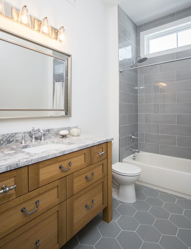 Quarter Sawn Oak Bathroom - Bathroom - Chicago - by Sandell Cabinets ...