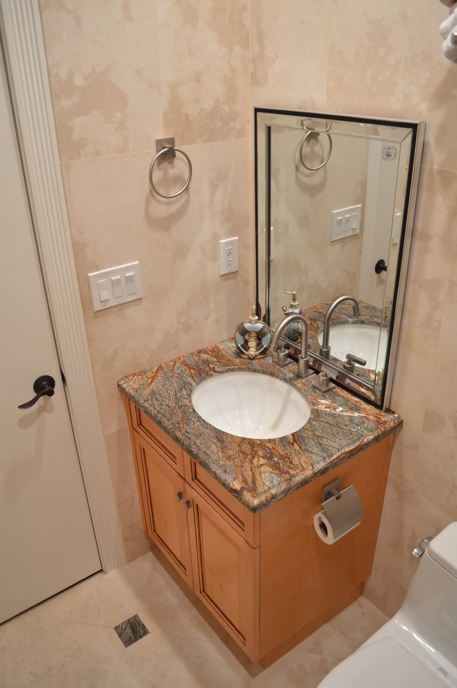 Photo of a rustic bathroom in Miami.
