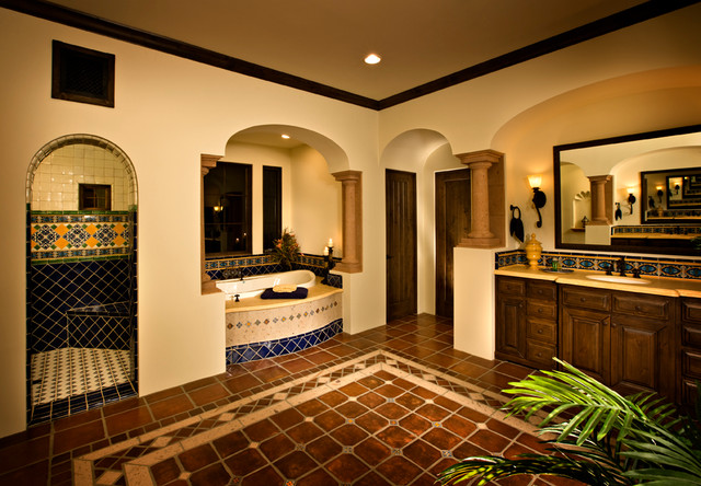 Rancho San Miguel - Mediterranean - Bathroom - Phoenix - by Casas del Oso  Luxury Homes | Houzz IE