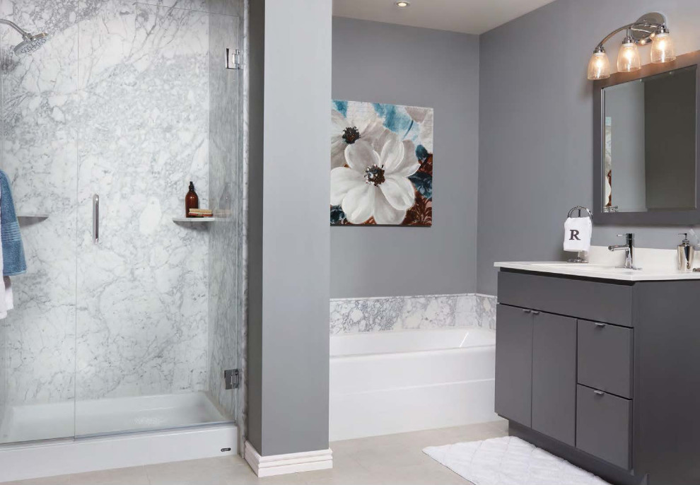 Идея дизайна: ванная комната в стиле неоклассика (современная классика) с плиткой из листового камня