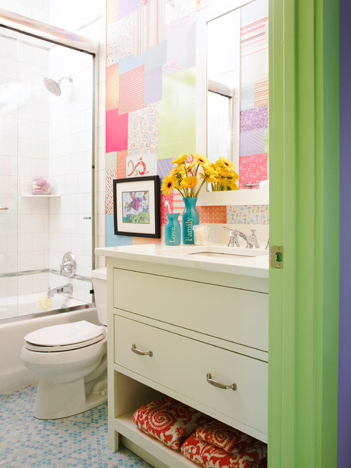 Patchwork Wallpaper and Blue Hexagon Tiles: Girls Bathroom Concepts