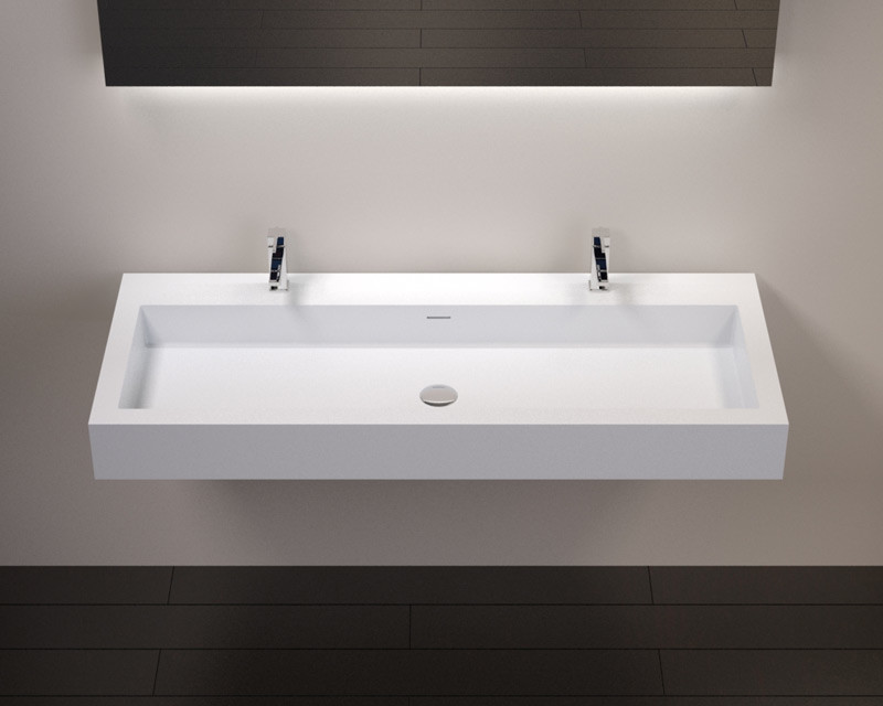 Idée de décoration pour une salle de bain principale minimaliste de taille moyenne avec un lavabo suspendu.