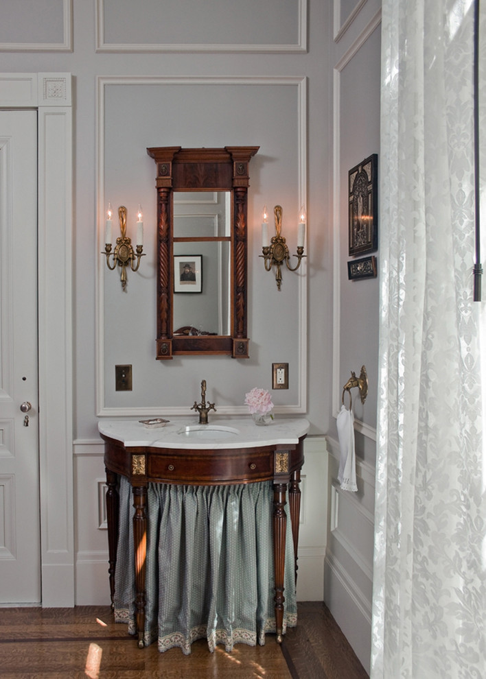 Foto di una stanza da bagno tradizionale