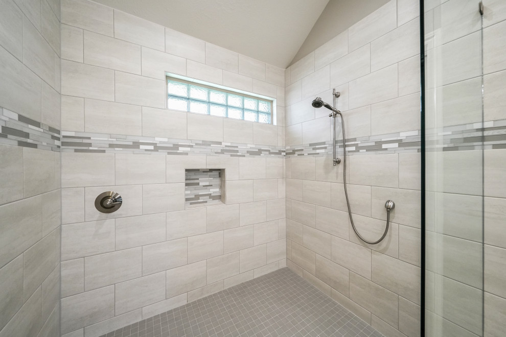 RENOVATION ADA UNIVERSAL DESIGN MASTER BATH Contemporary Bathroom