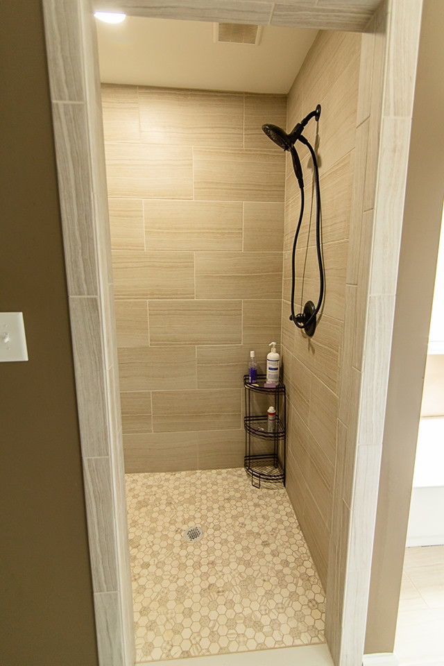 Foto di una stanza da bagno classica di medie dimensioni