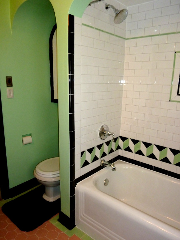 Inspiration for a contemporary bathroom in Portland.