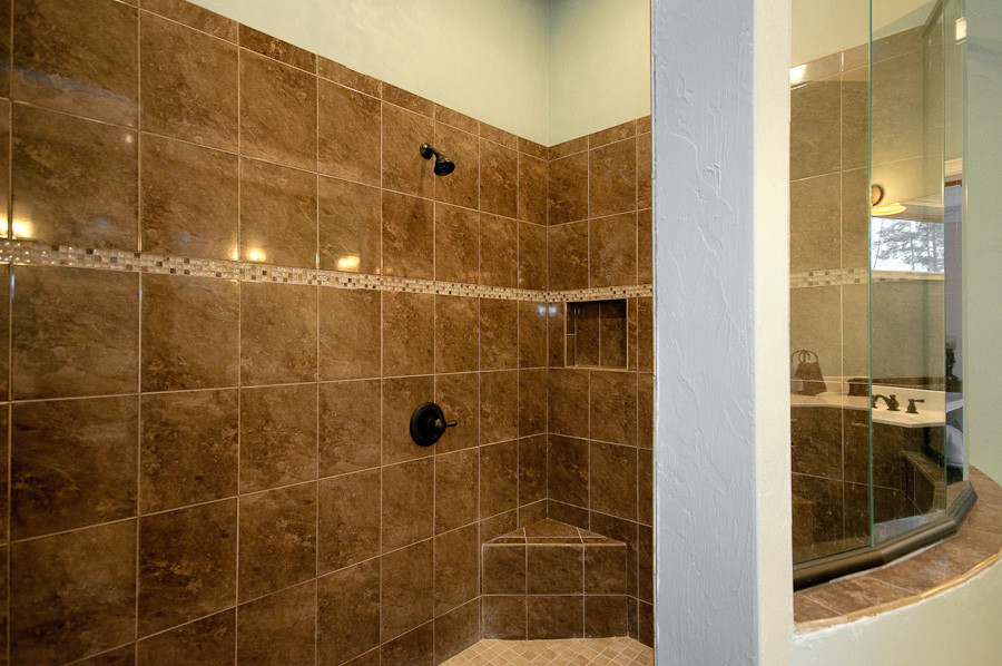 Bathroom - traditional bathroom idea in Miami