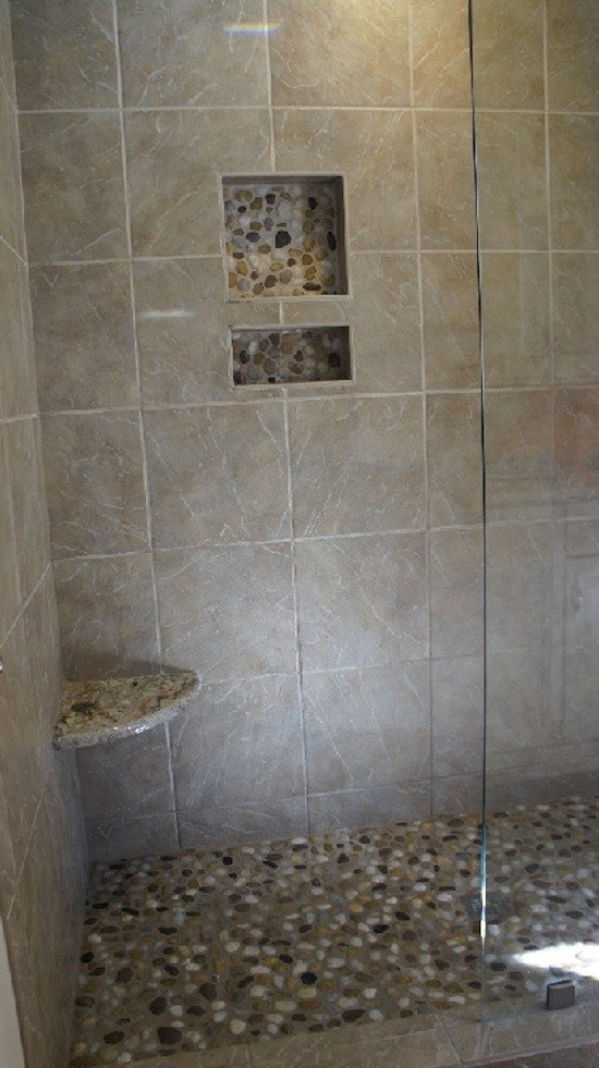 Bathroom - traditional bathroom idea in Richmond
