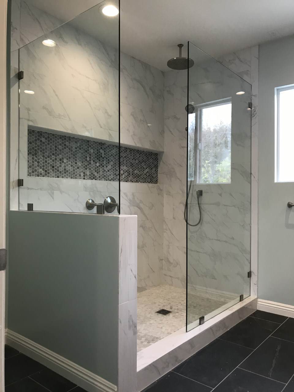 75 Beautiful Marble Tile Slate Floor Bathroom Pictures Ideas April 2021 Houzz