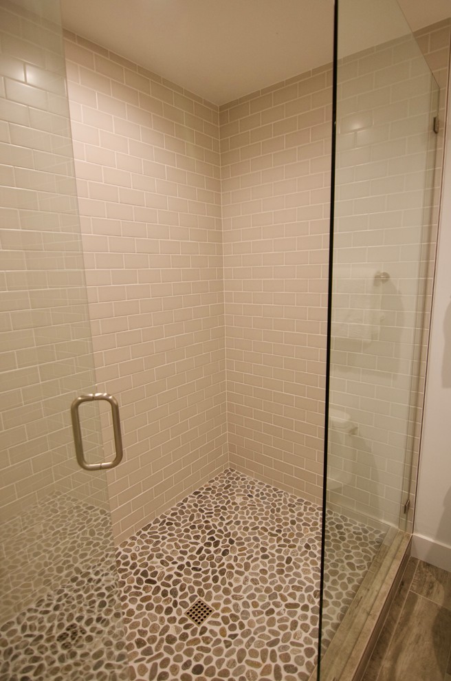 Photo of a modern bathroom in Salt Lake City.