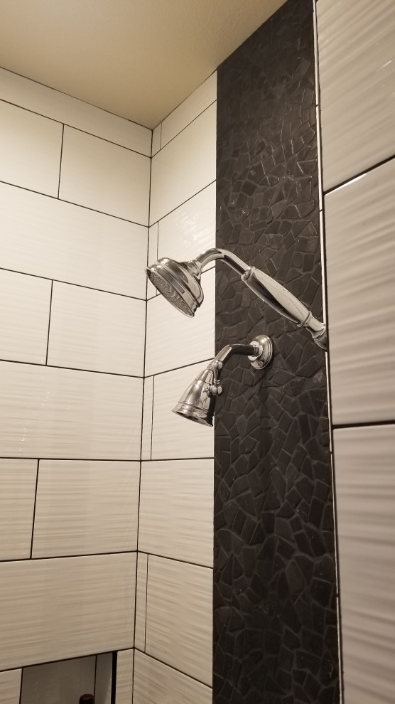 Свежая идея для дизайна: большая ванная комната - отличное фото интерьера