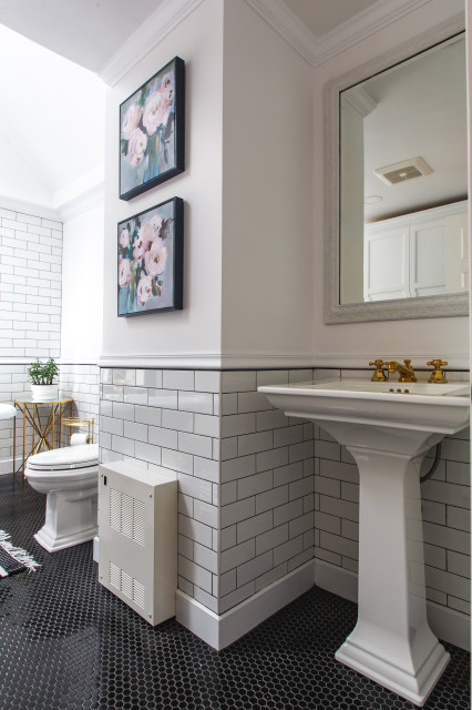 Bathroom of the Week: Artful Sophistication in an 1820 Home