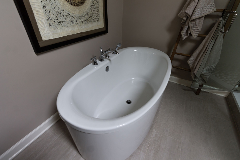 Rustic Elegance in Naperville Classique Salle de Bain Chicago