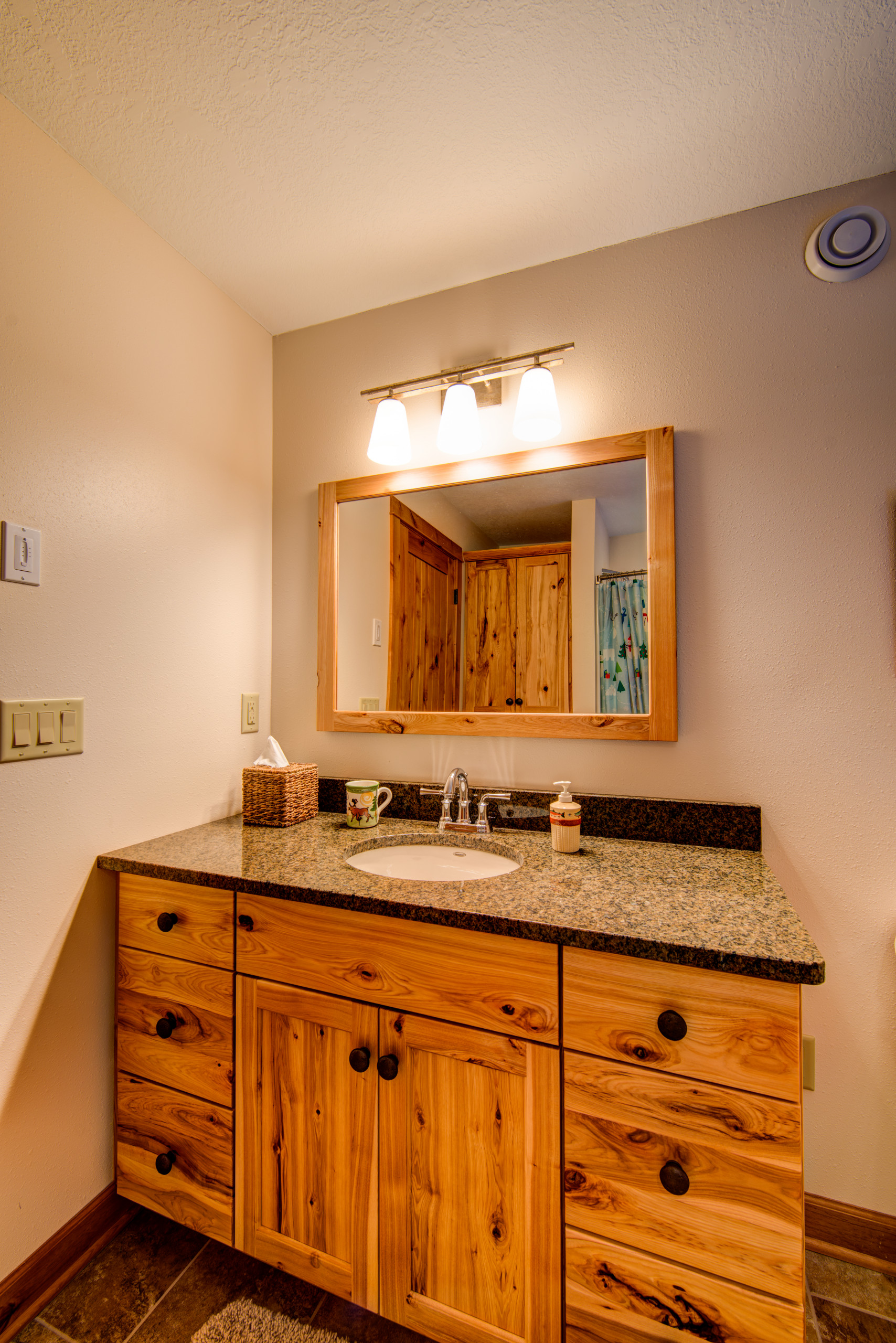 bathroom ideas with hickory cabinets