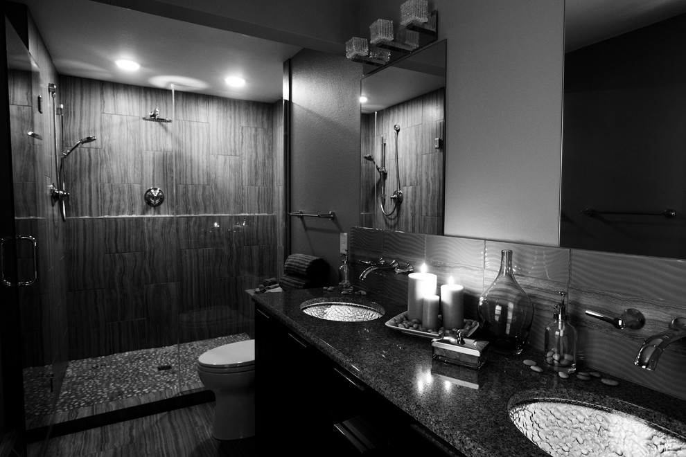 Modernes Badezimmer in Milwaukee