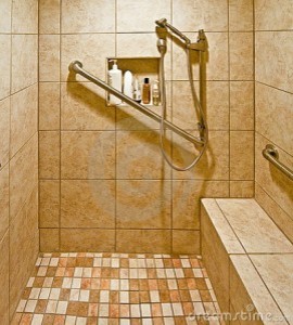 Imagen de cuarto de baño contemporáneo de tamaño medio con ducha empotrada y aseo y ducha
