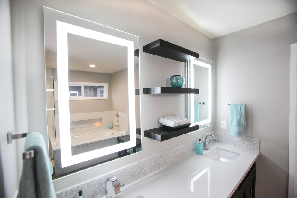 Inspiration for a modern bathroom remodel in Seattle
