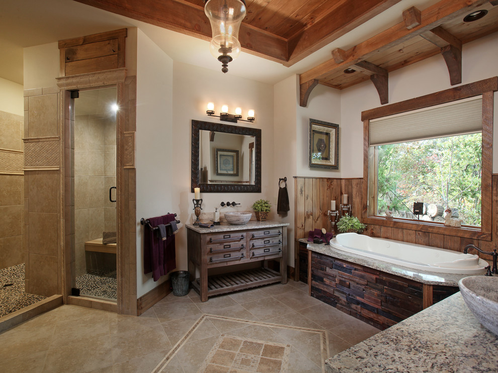 На фото: главная ванная комната в стиле рустика с фасадами цвета дерева среднего тона, накладной ванной, душем в нише, белыми стенами, настольной раковиной, бежевым полом, открытым душем и плоскими фасадами с