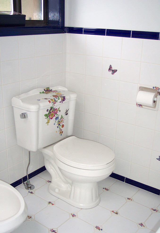 Scented Garden Design on St Thomas Toilet Traditional Bathroom