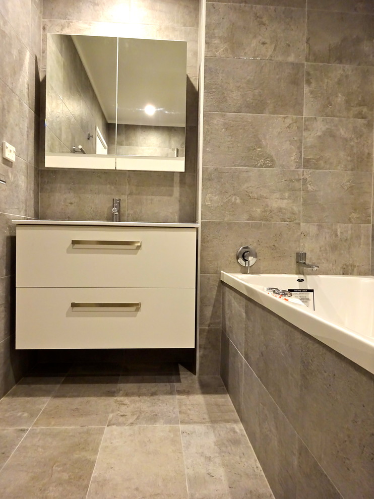 SCR Bathrooms - Modern - Bathroom - Auckland - by User | Houzz