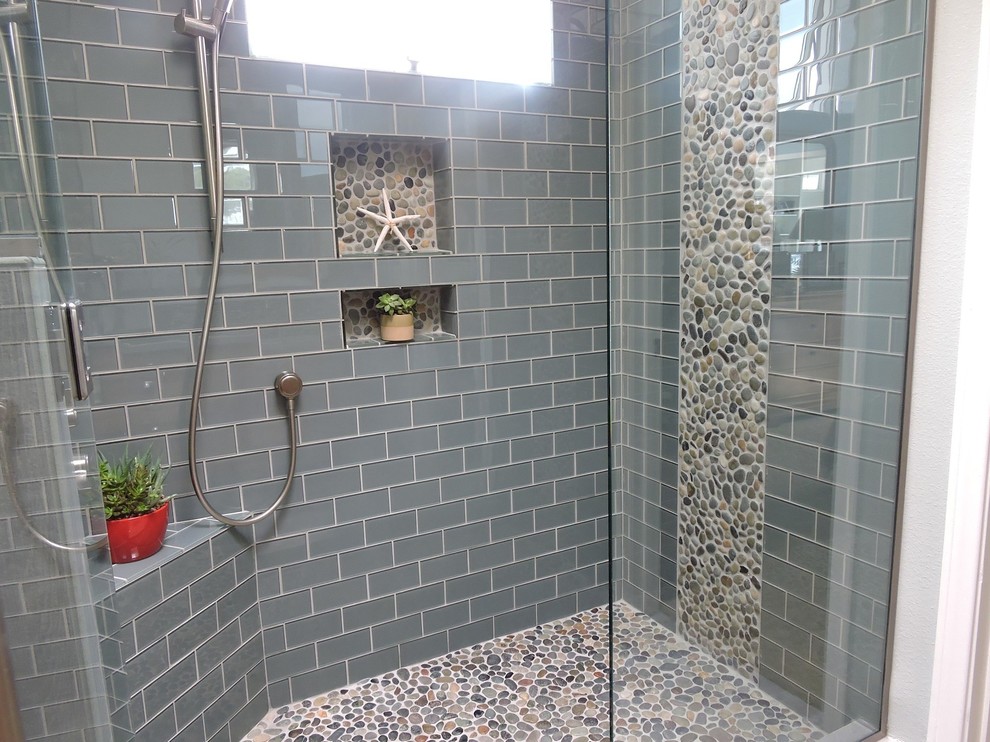 Select right tile for your bathroom floor,wall and backsplash Moderne