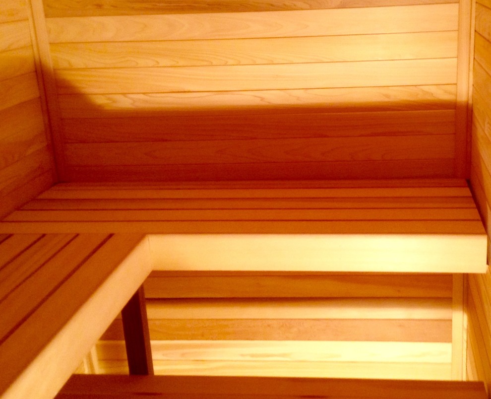 Idée de décoration pour un sauna tradition de taille moyenne.