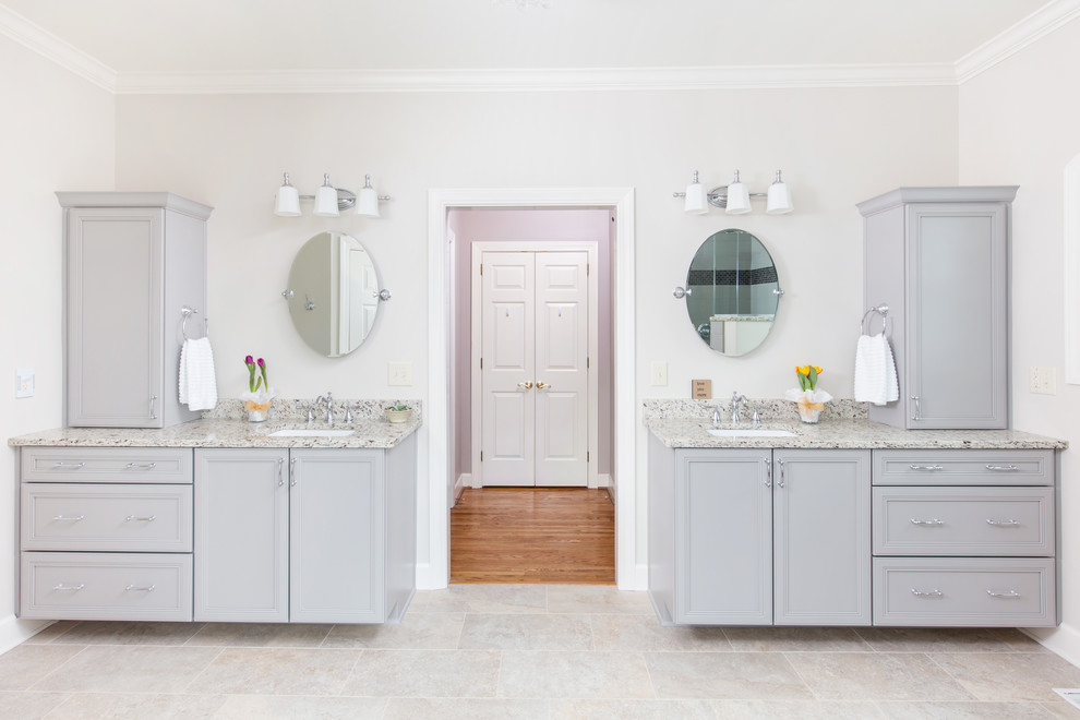 Bathroom - mid-sized contemporary master bathroom idea in Birmingham with gray cabinets, beige walls and an undermount sink