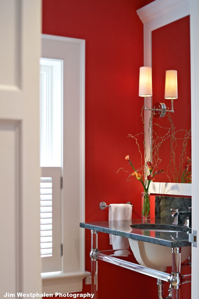На фото: ванная комната среднего размера в классическом стиле с плиткой из листового камня, красными стенами, душевой кабиной, накладной раковиной и мраморной столешницей с