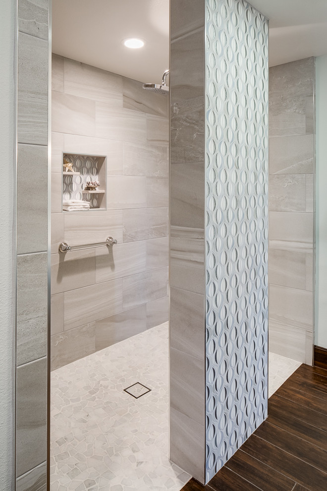 Medium sized classic ensuite bathroom in San Diego with a built-in shower, brown tiles, porcelain tiles, white walls, ceramic flooring, a submerged sink, brown floors and an open shower.