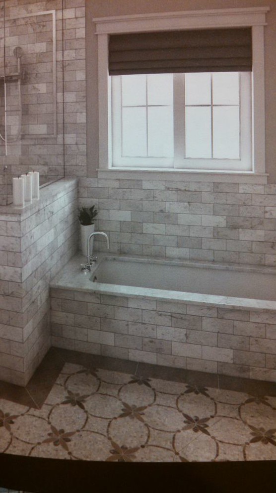ニューヨークにあるモダンスタイルのおしゃれな浴室 (コーナー設置型シャワー、白いタイル、石タイル、白い壁、磁器タイルの床) の写真