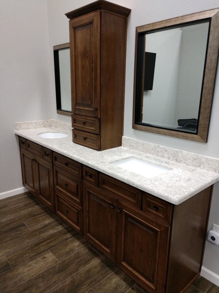 Showroom Set Up Traditional Bathroom Phoenix by Stellar Kitchen